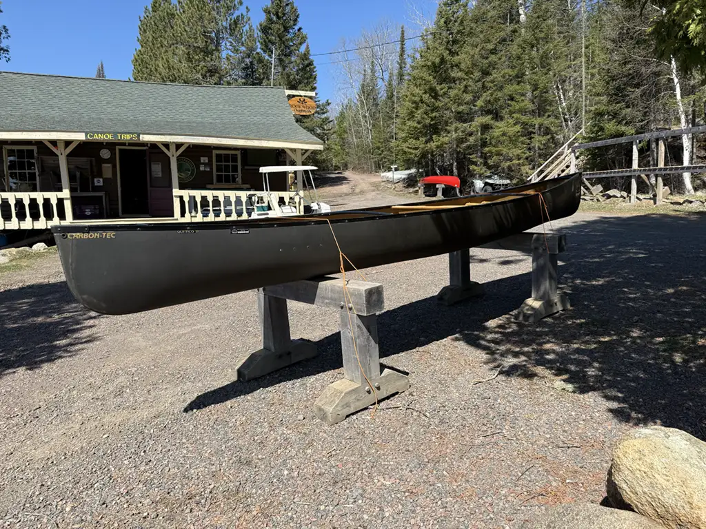 Rockwood--Canoe for Sale 2004 Quetico 17 Carbon Tec 2 Rockwood--Canoe for Sale 2004 Quetico 17 Carbon Tec 1