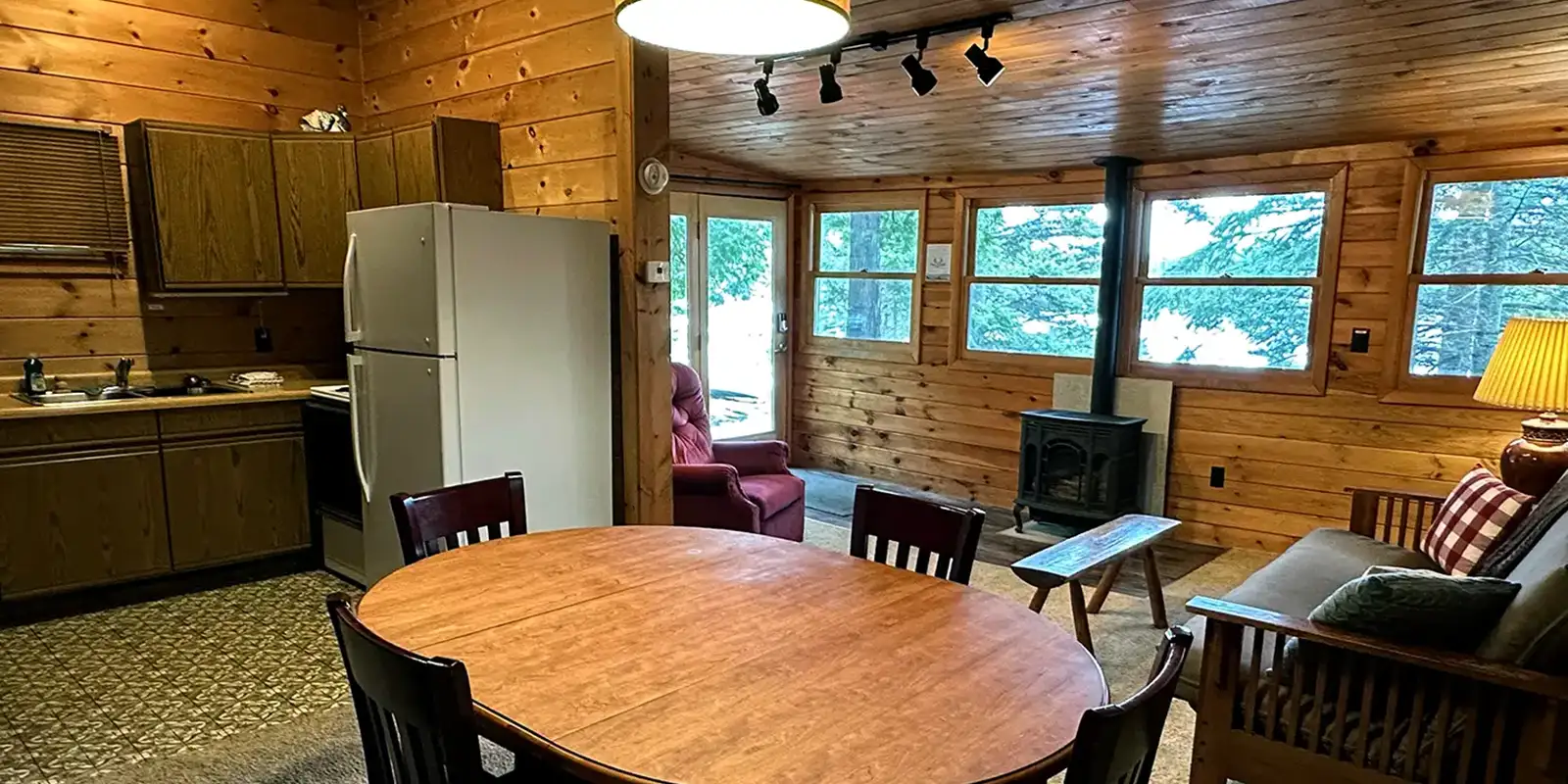 Rockwood--Rockwood Lodge and Outfitters 7 Rockwood--Rockwood Lodge and Outfitters 6