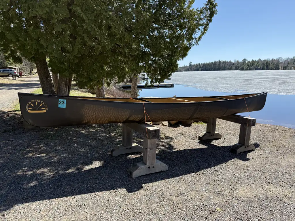 Rockwood--Canoe for Sale 2004 Quetico 17 Carbon Tec 8 Rockwood--Canoe for Sale 2004 Quetico 17 Carbon Tec 7