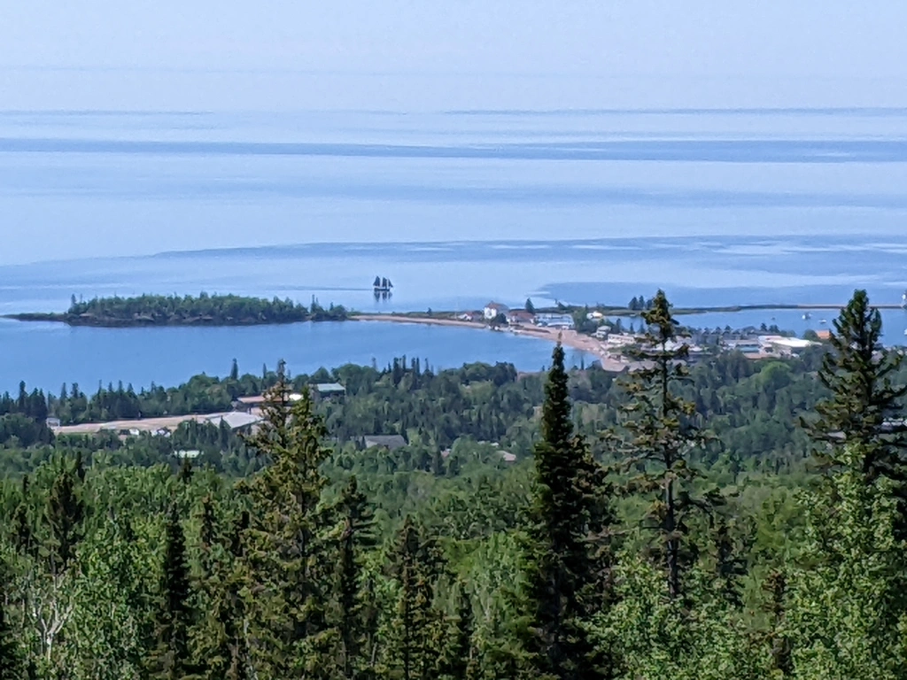 Tammy Nara photo of grand marais from pincushion